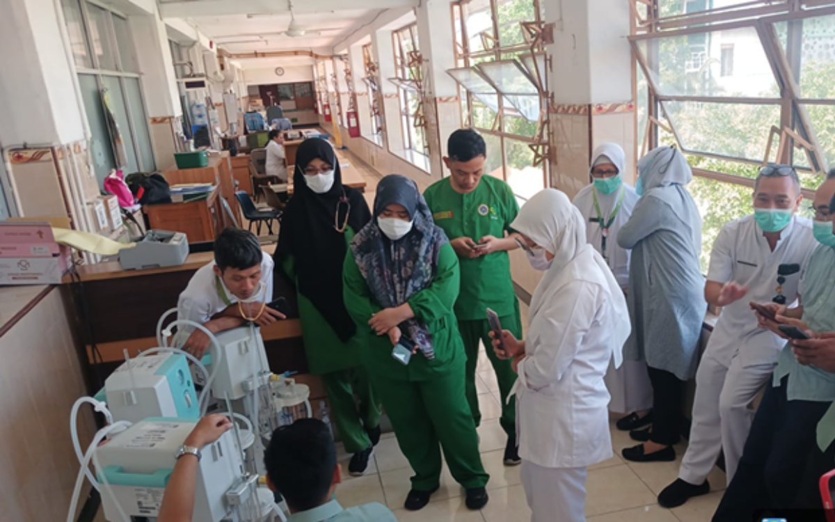 Uji Fungsi Alat Suction Thorax di Instalasi Rawat Inap Medik RSUD Dr. Soetomo Surabaya
