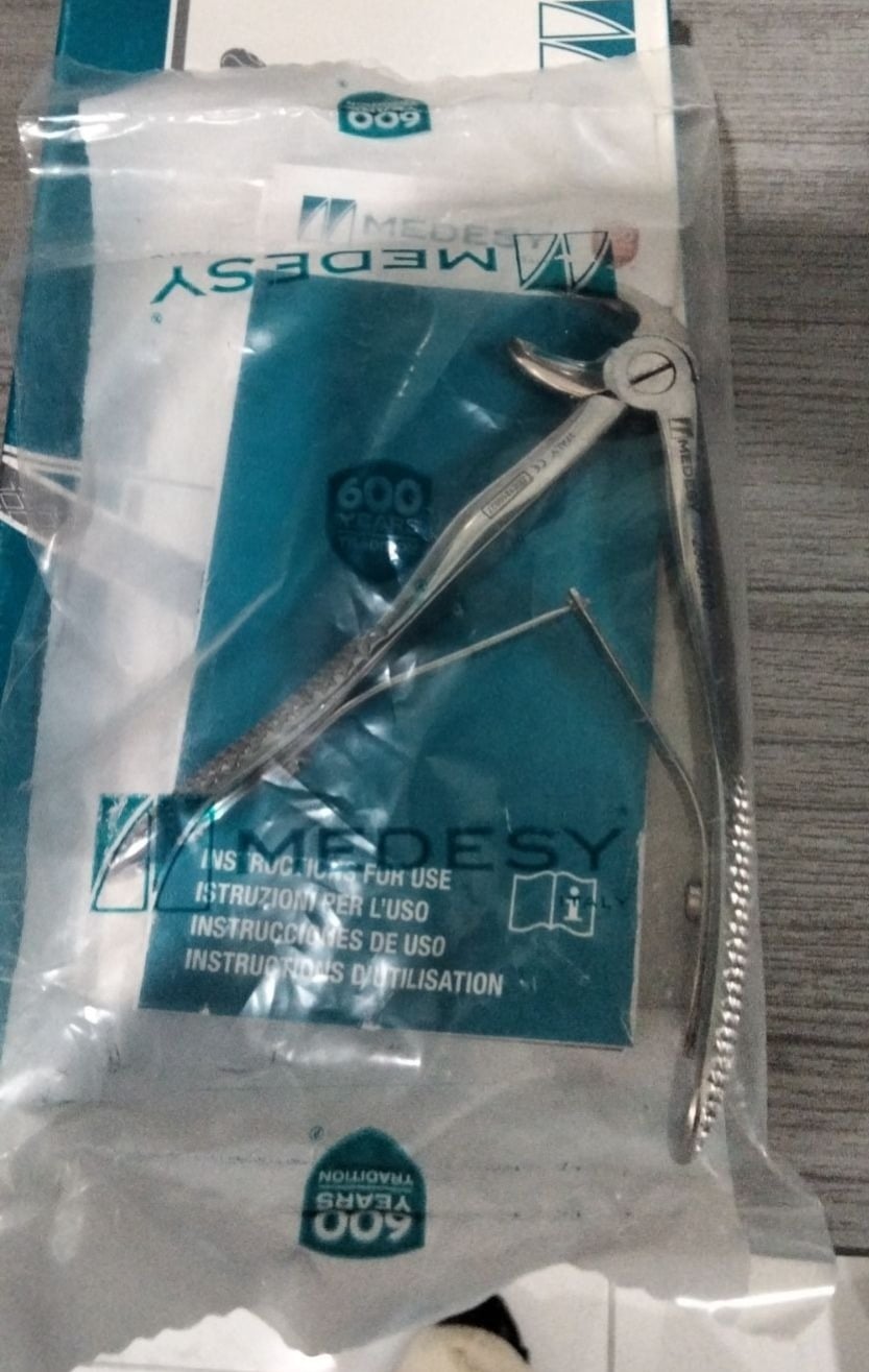 MEDESY Dental Instrument Tang Cabut Anak